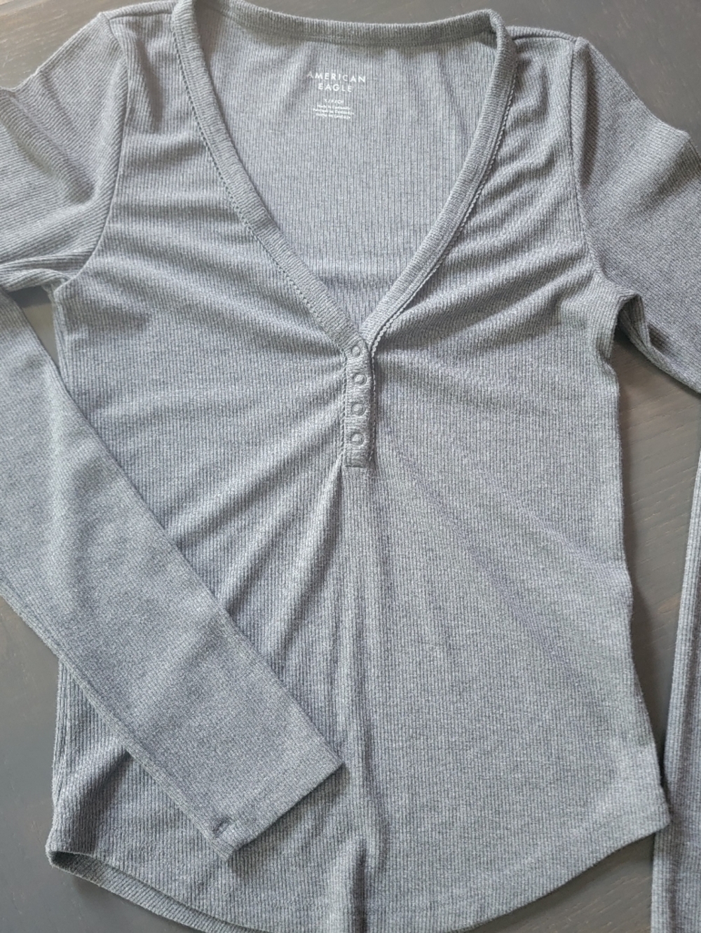 American Eagle Outfitters Heather Gray Ribbed Henley Top